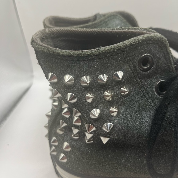 Converse All Star High tops Women’s Size 7 Grey Suede Leather Studded Sneakers - Picture 3 of 10